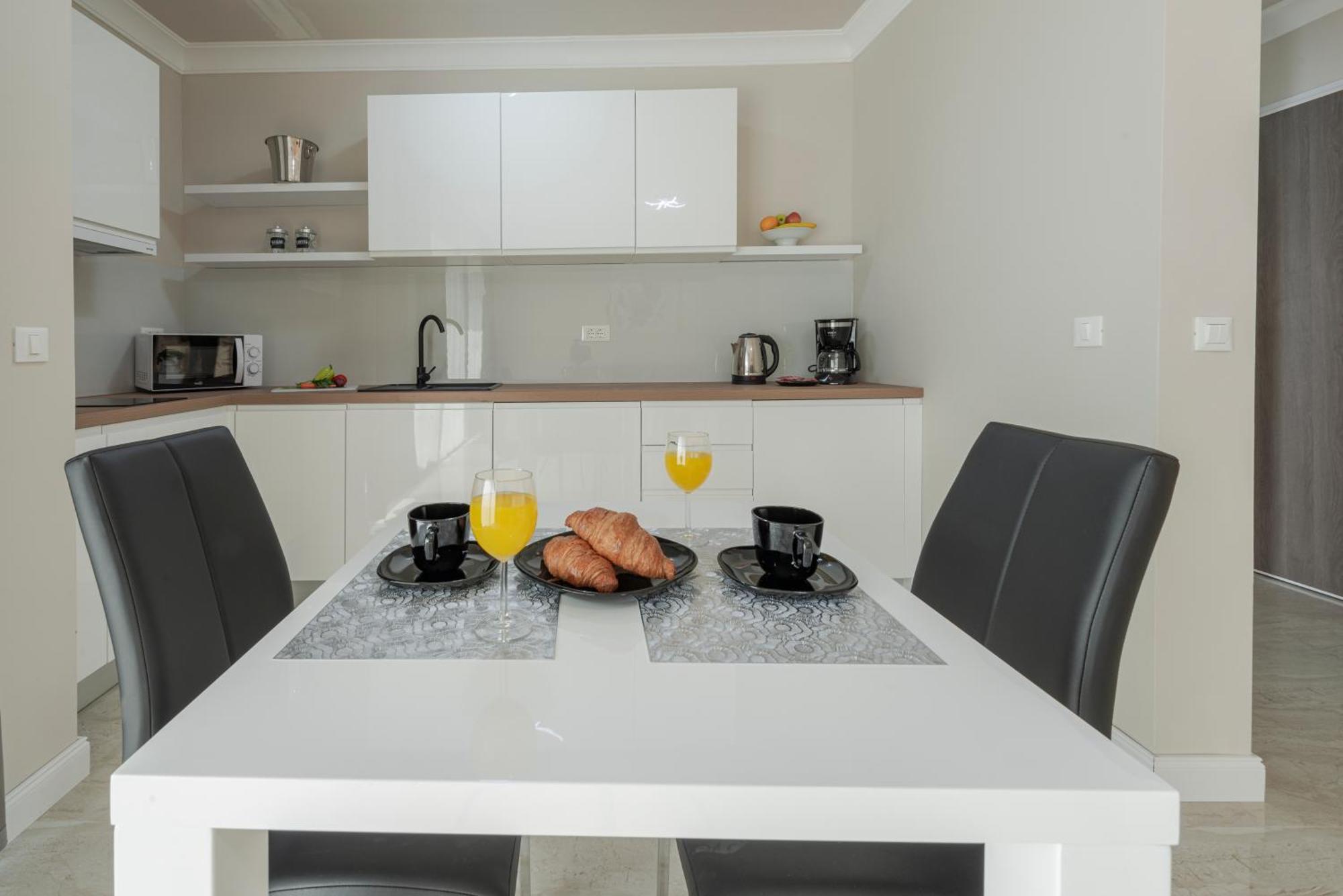 Apartment Makris No3 *