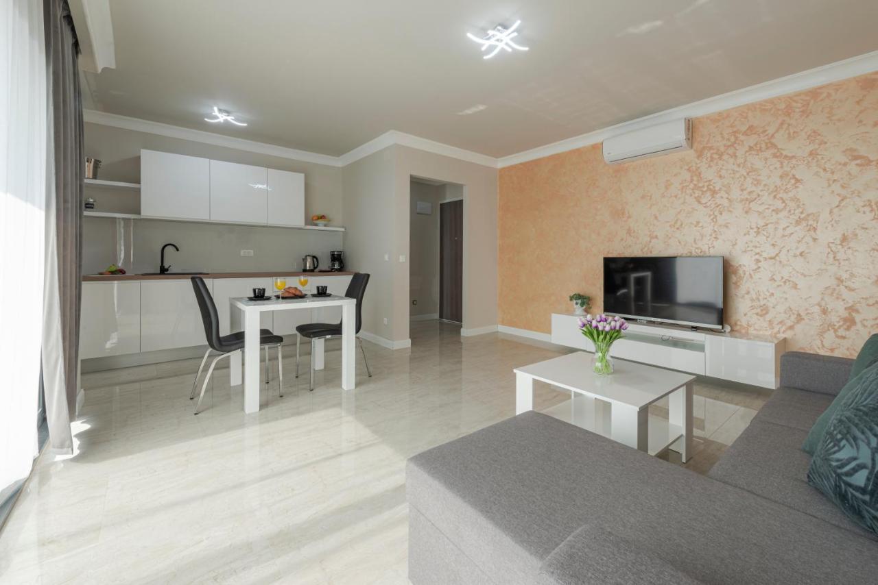 Apartment Makris No3 *